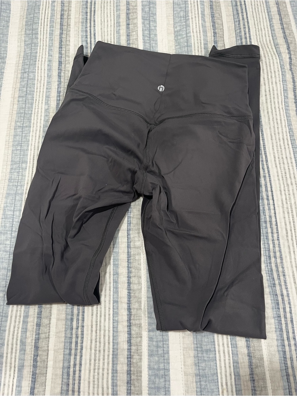 HeyNuts Grey Leggings